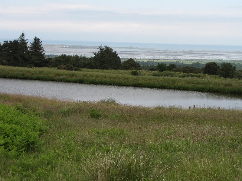 buckton moor_holy island.jpg - Het uitzicht richting kust word steeds mooier. We vermoeden dat we in de verte Holy island en Lindisfarne castle zien.